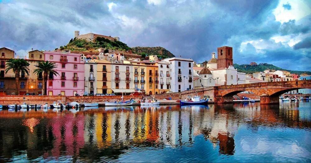 بوسا مارينا B&B Del Porto المظهر الخارجي الصورة