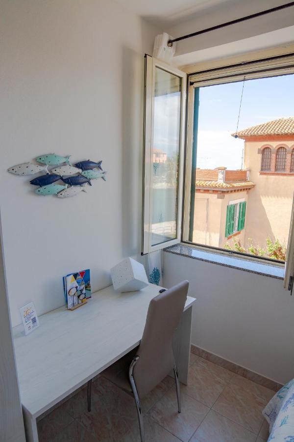 بوسا مارينا B&B Del Porto المظهر الخارجي الصورة