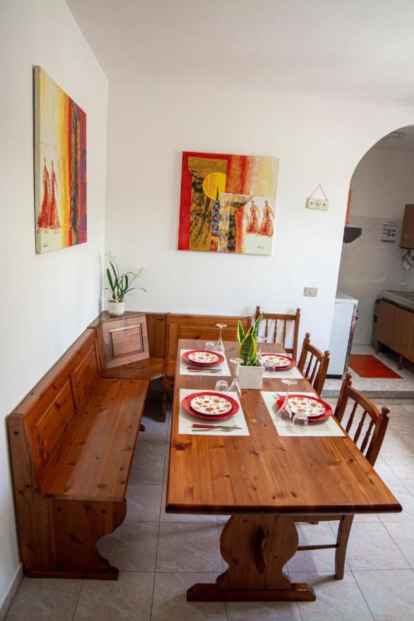 بوسا مارينا B&B Del Porto المظهر الخارجي الصورة